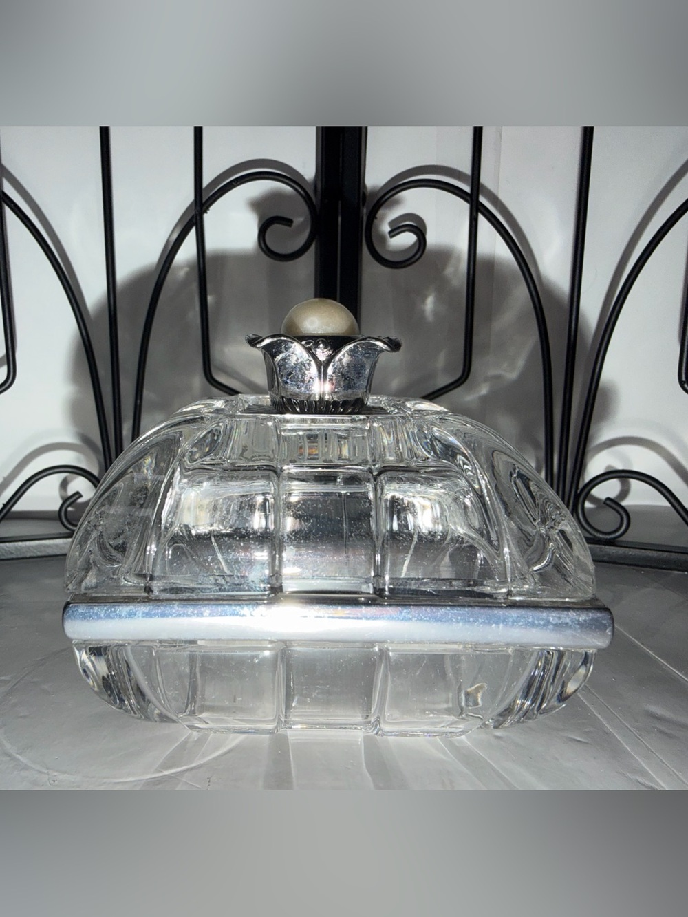 Lenox vintage glass trinket box - Picture 1 of 12